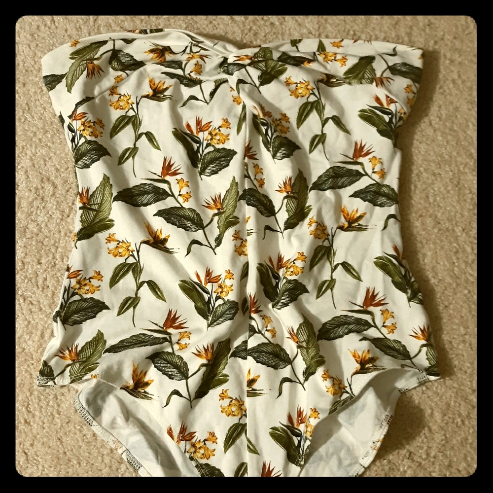Strapless floral body suit